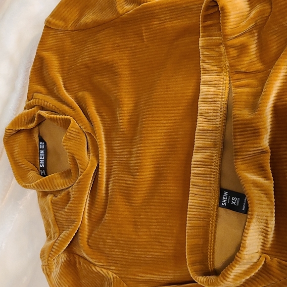 Shein Two Piece Set - Picture 6 of 8